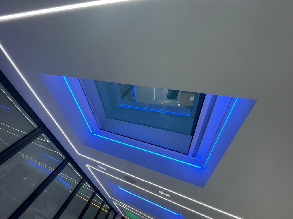 Cove lighting to ceiling - VED Construction