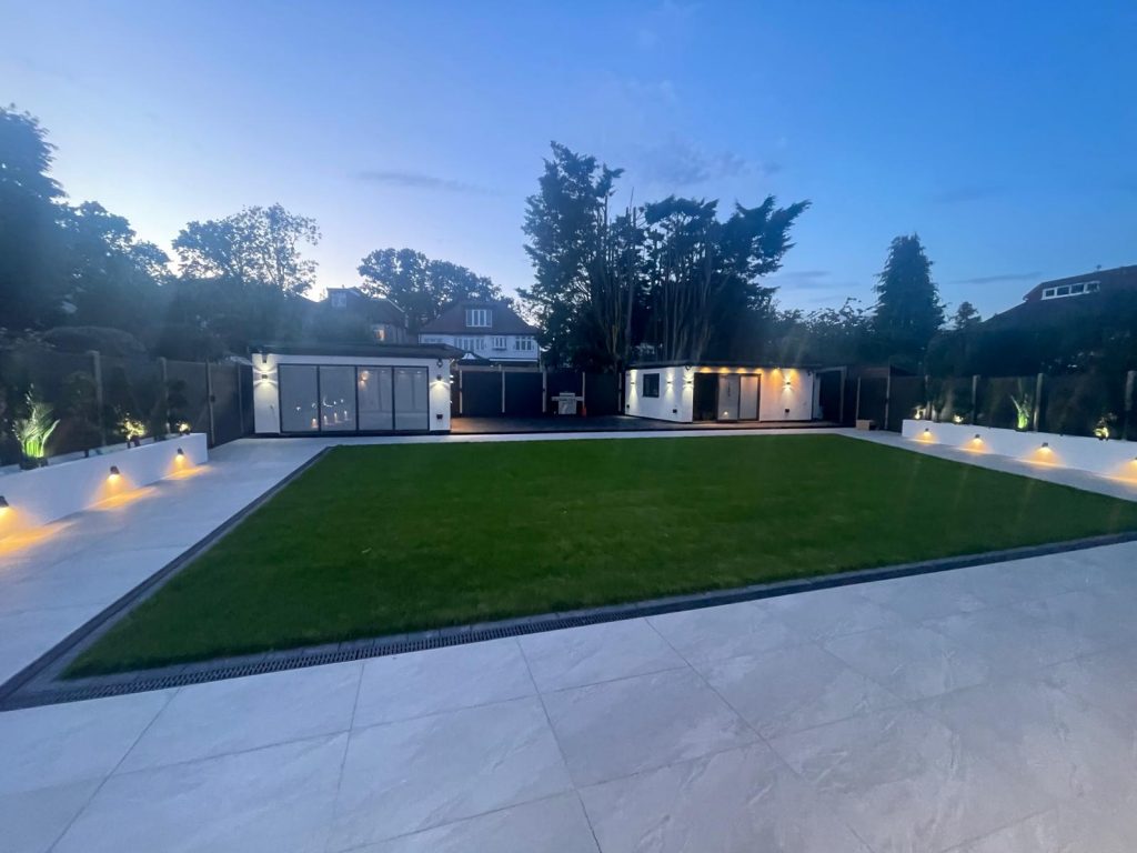 Garden room with bi-fold doors - VED Construction