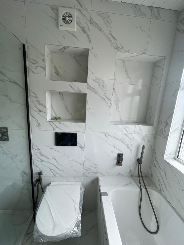 Large-format marble shower - VED Construction